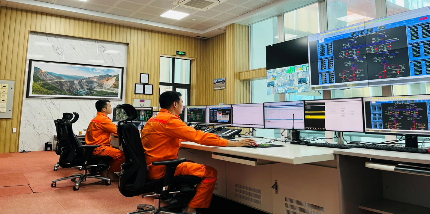 Đảm bảo công tác trực, vận hành an toàn nhà máy Thủy điện Huội Quảng và Bản Chát trong dịp lễ 30/04 và 01/05 năm 2025