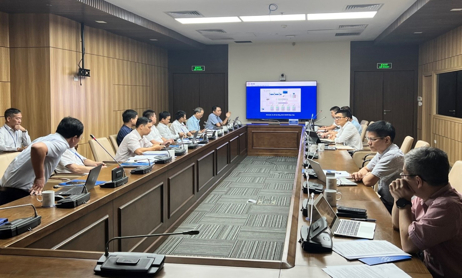Công ty thủy điện Huội Quảng – Bản Chát tổ chức bảo vệ sáng kiến cấp Tập đoàn điện lực Việt Nam. 