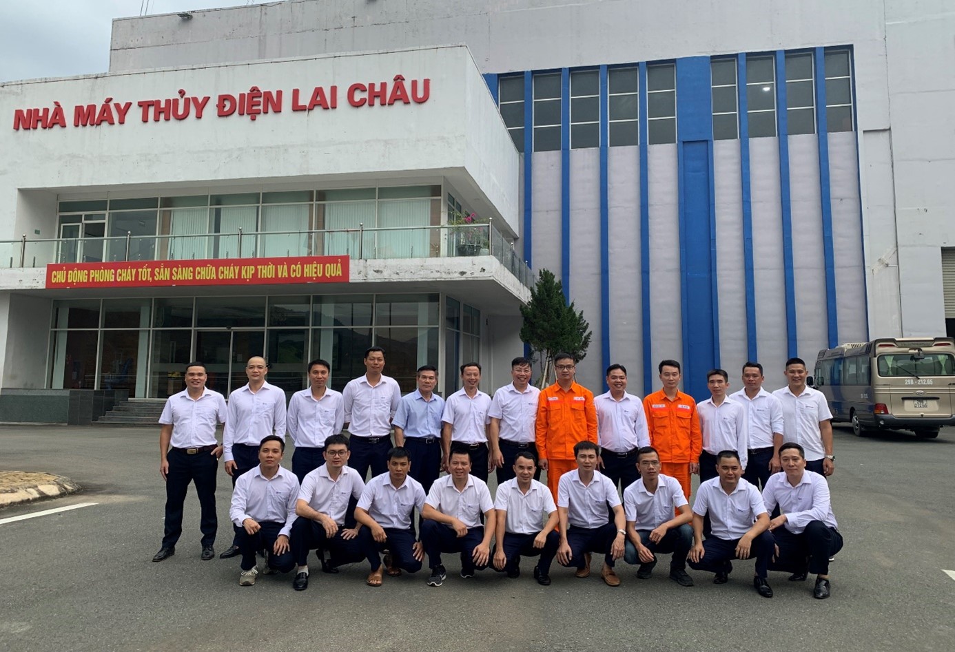 Công ty thủy điện Huội Quảng – Bản Chát tổ chức đoàn công tác, thăm quan học tập tại Công ty thủy điện Sơn La.